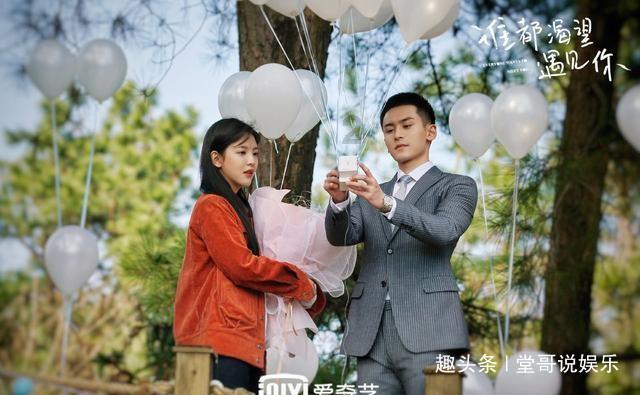 htmlcss，请问怎么敲代码，使每行只放三个图片呢？一共六张图游戏画面