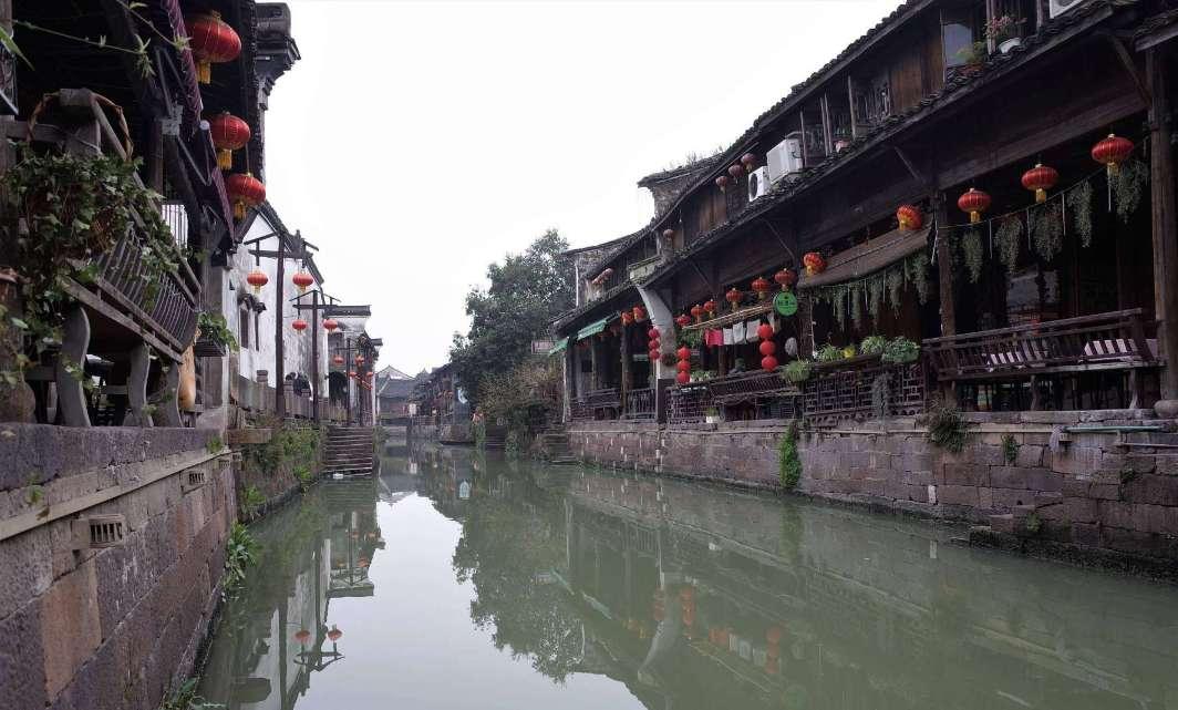 小红帽的冒险之旅